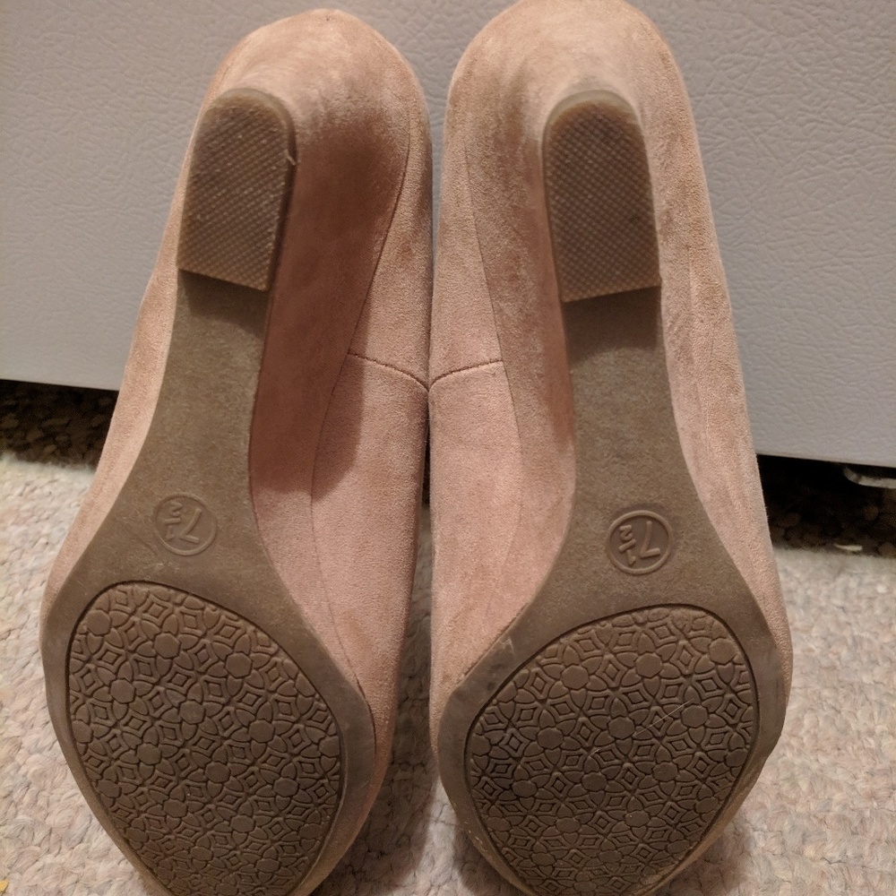 Shoes - Picture 4 of 4